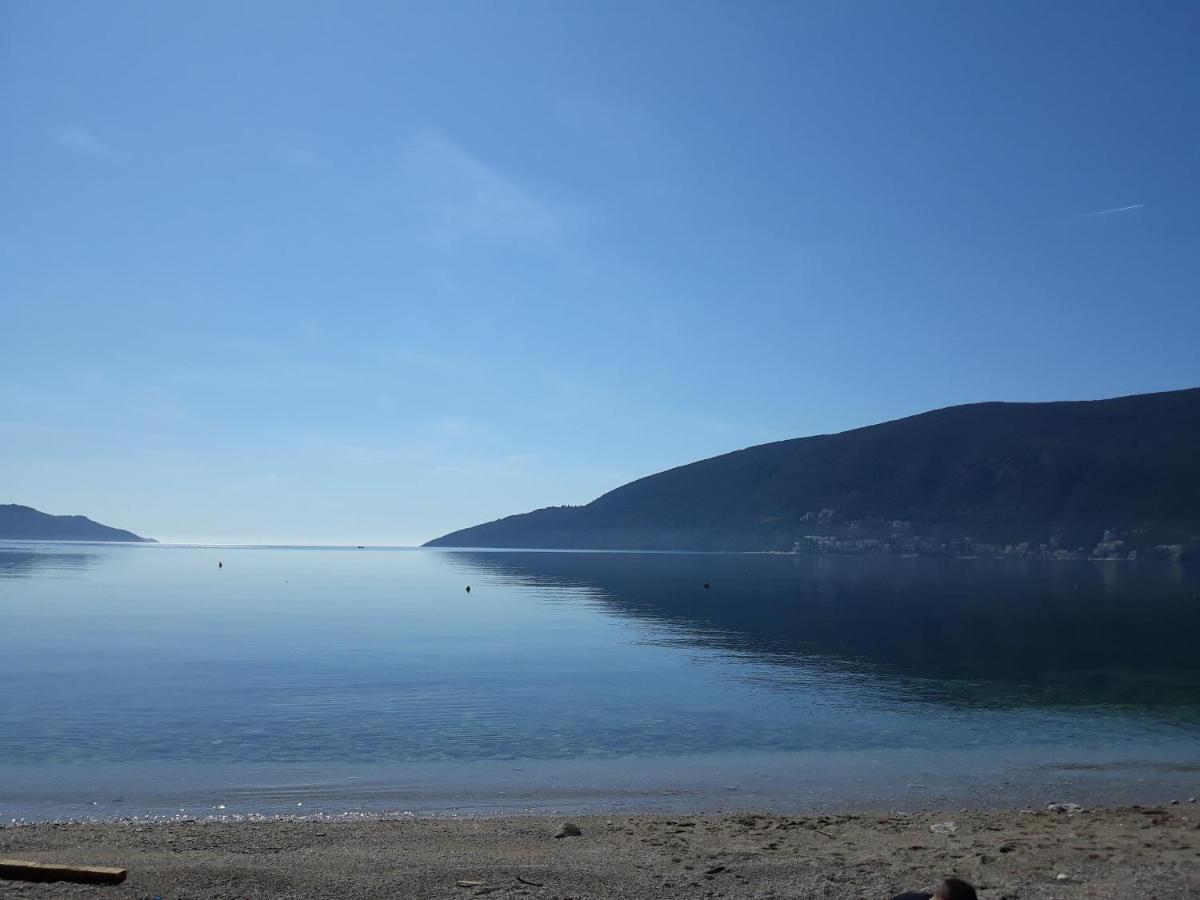 Appartement Carpe diem vue mer Herceg Novi Exterior foto